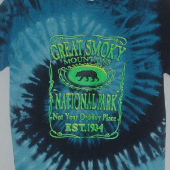 Very cool and colorful Great Smoky Mountains tie dye T-shirt - New - Size small - Picture 2 of 5